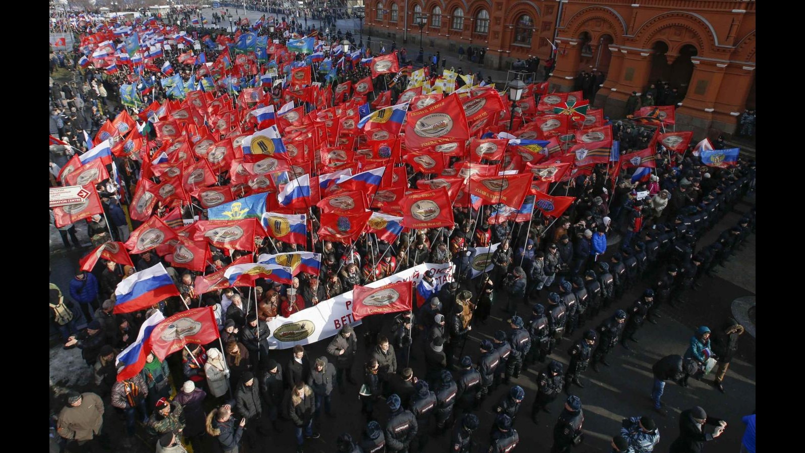 Ucraina, manifestazione anti-Maidan a Mosca