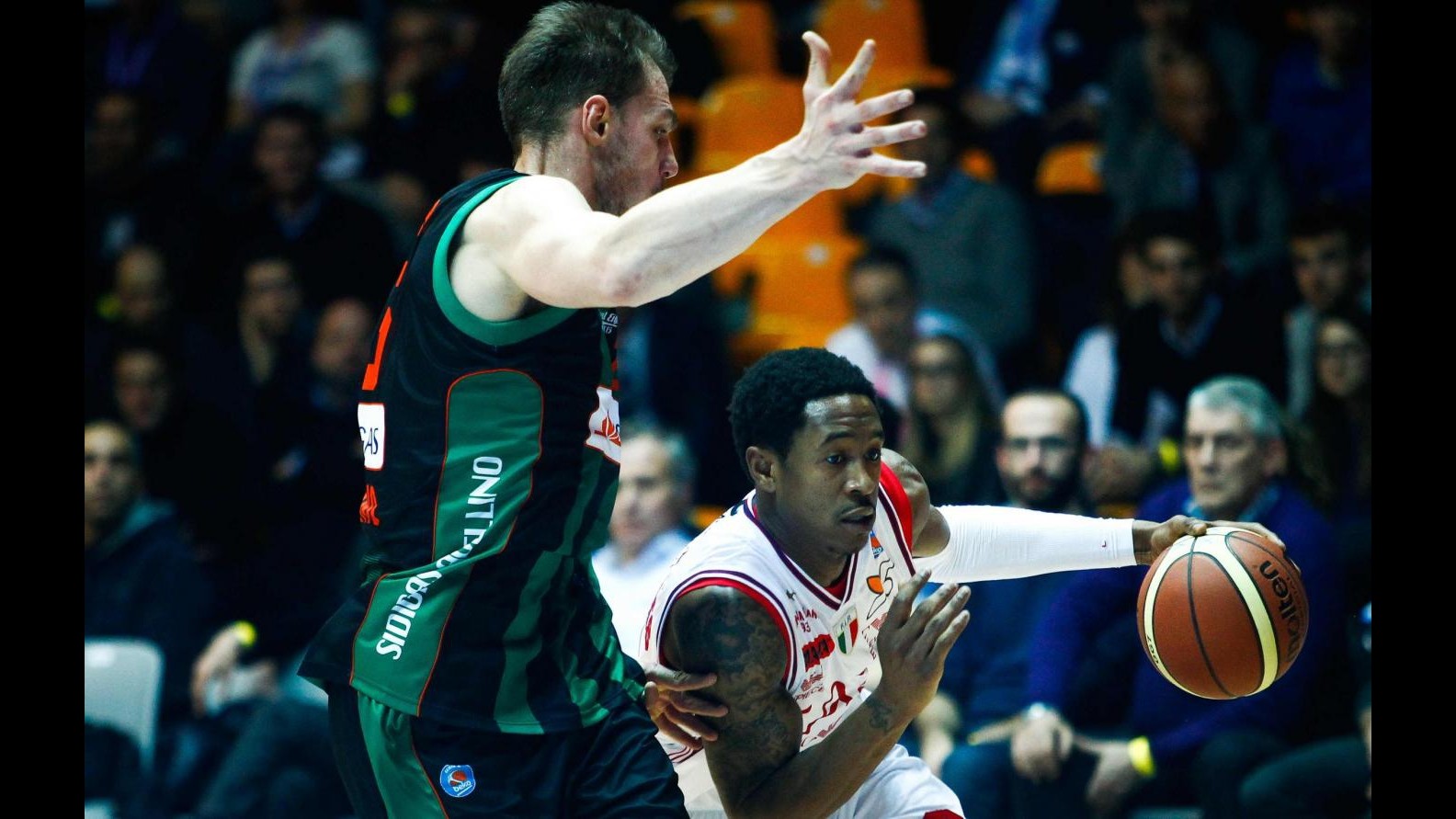 Basket, Coppa Italia: in semifinale Milano-Brindisi e Sassari-Reggio Emilia