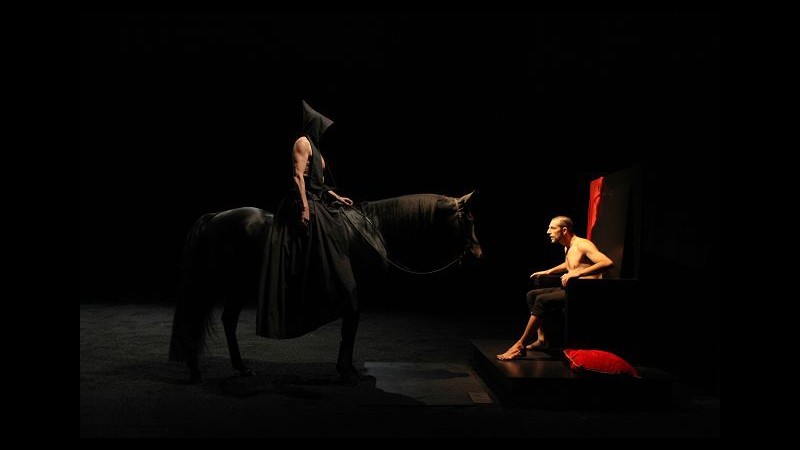 Il teatro equestre di Bartabas ‘Golgota’ a luglio al Costanzi di Roma