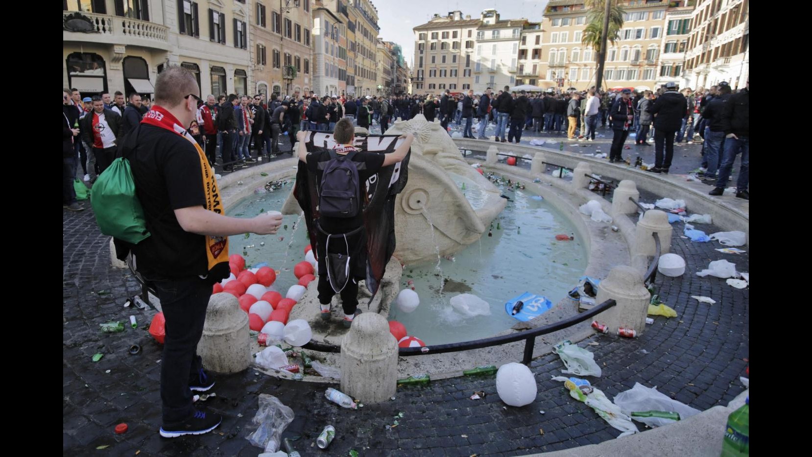 Scontri Roma, questore: Meglio la sporcizia dei morti
