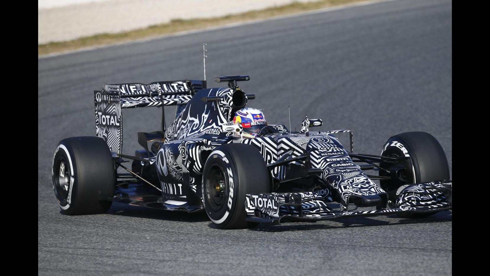 F1, test Barcellona: Ricciardo leader davanti a Raikkonen anche nel pomeriggio