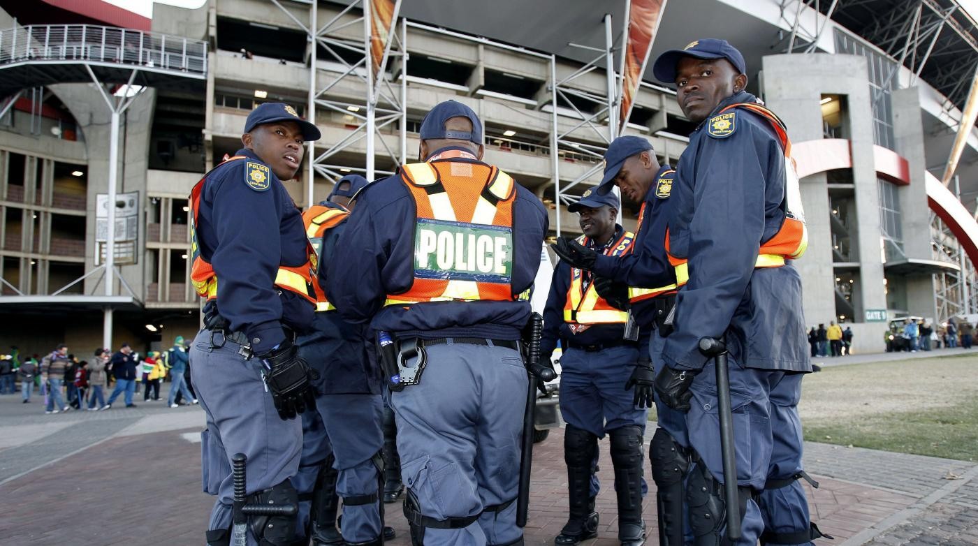 Sudafrica, 1.535 anni di carcere a stupratore che violentò 29 donne