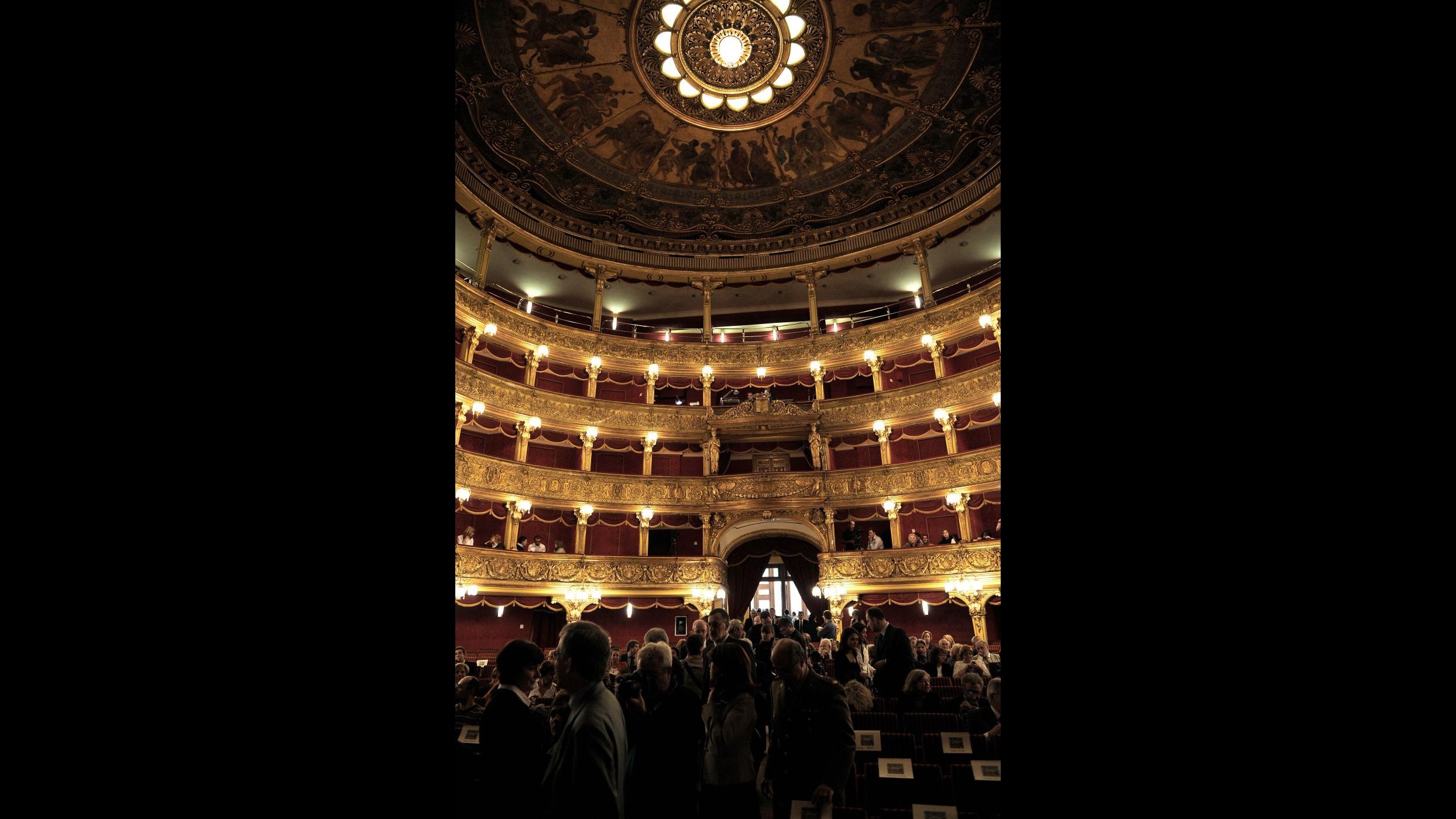 Teatro, in scena a Torino la Carmen di Enzo Moscato, con Iaia Forte