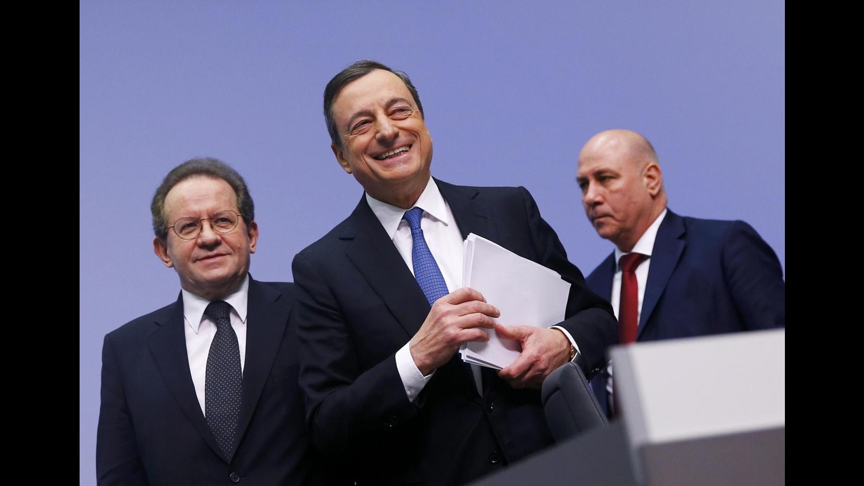 Bce, verbali: Acquisto titoli Stato ultimo strumento rimasto