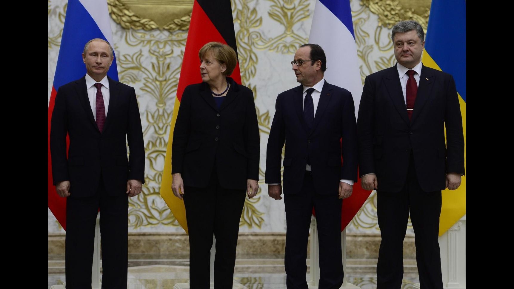 Ucraina, Merkel e Poroshenko a Putin: Separatisti rispettino tregua