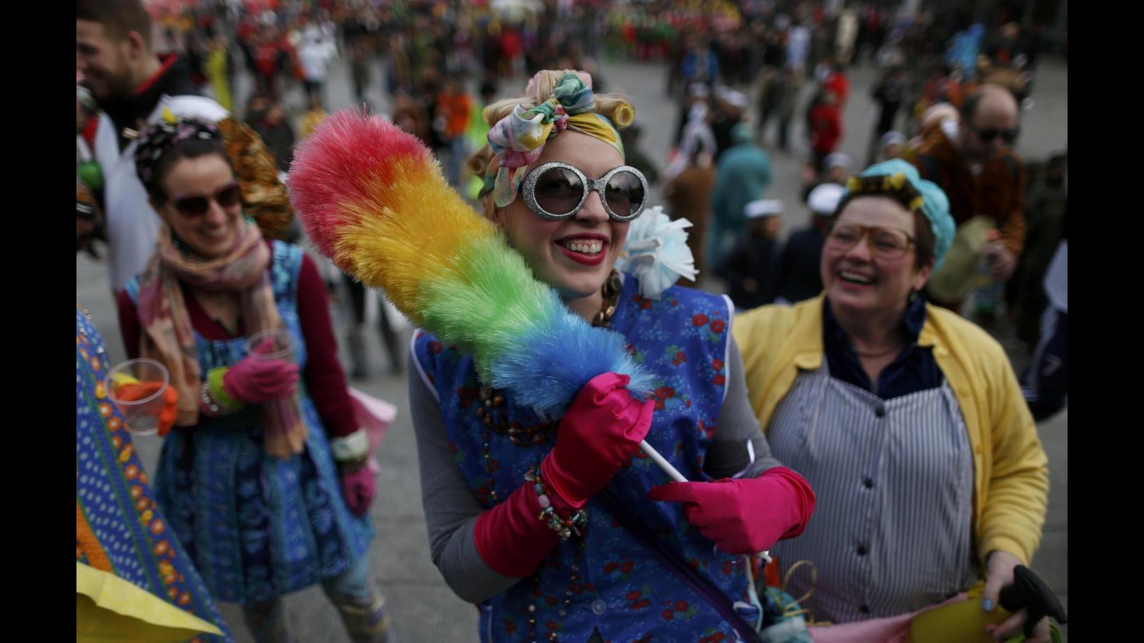 Germania, cancellata parata Carnevale per minaccia islamista