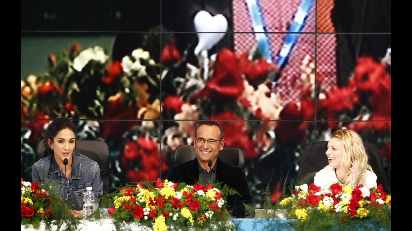 Sanremo, Conti verso ultima serata: gara big e tanti ospiti