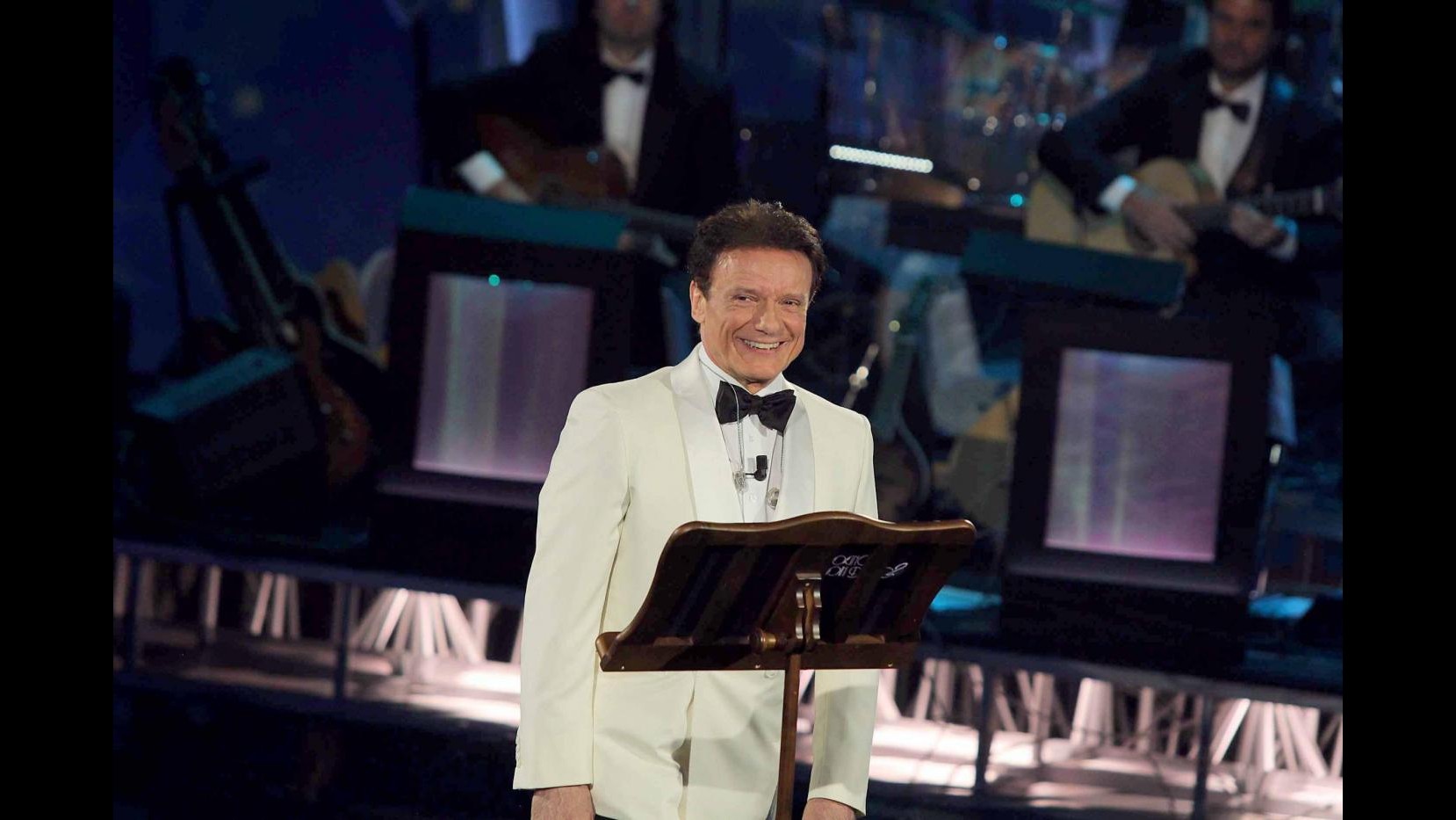 Sanremo, Conti: Massimo Ranieri stasera non ci sarà, ha la febbre