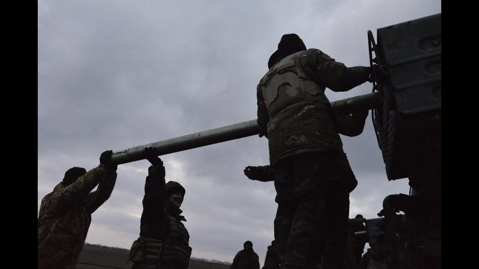 Ucraina: Offensiva ribelli su DebaltseveAncora tensioni a poche ore da tregua