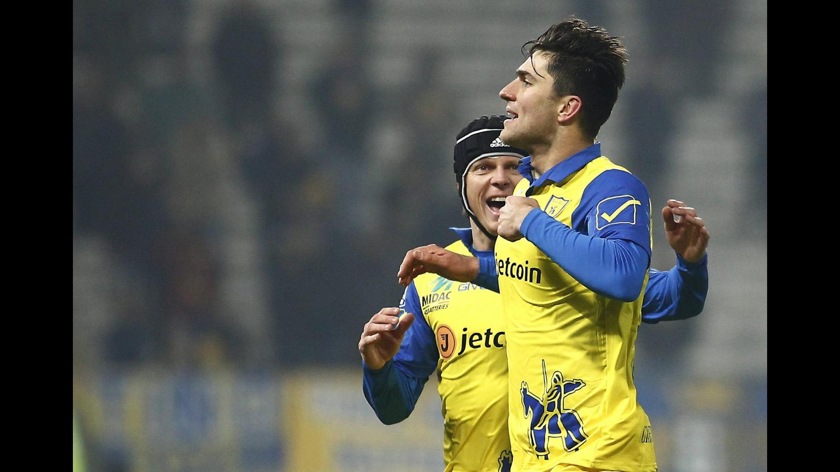 Serie A, il Chievo espugna Parma nel recupero e vede la salvezza: decide Zukanovic