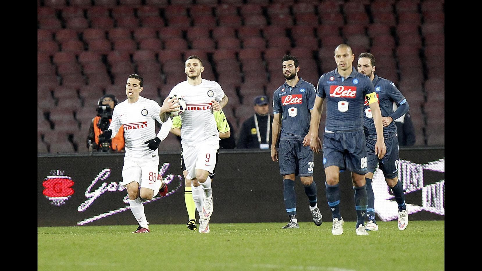 Serie A, non bastano Hamsik e Higuain al Napoli, Palacio e Icardi salva l’Inter al San Paolo
