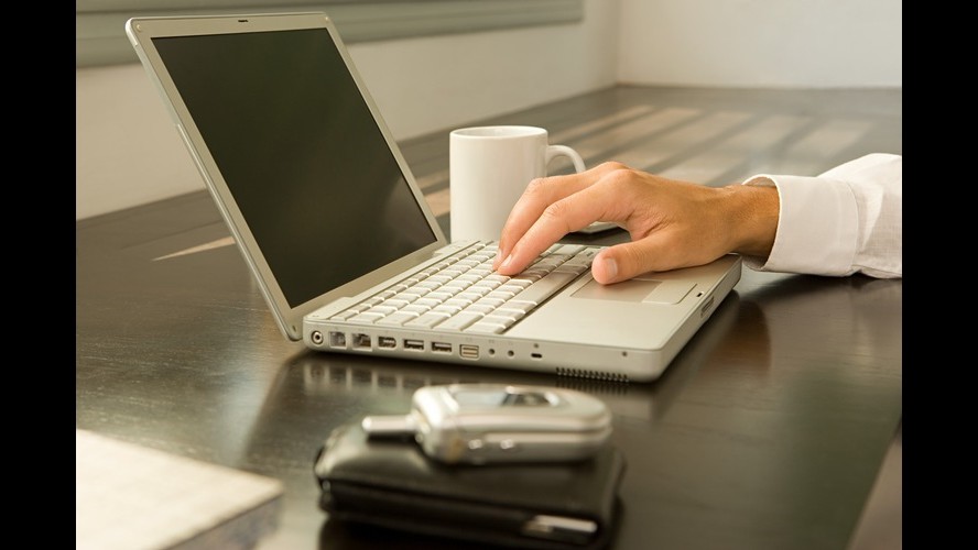 Isis, studio: Agire contro account social media sostenitori