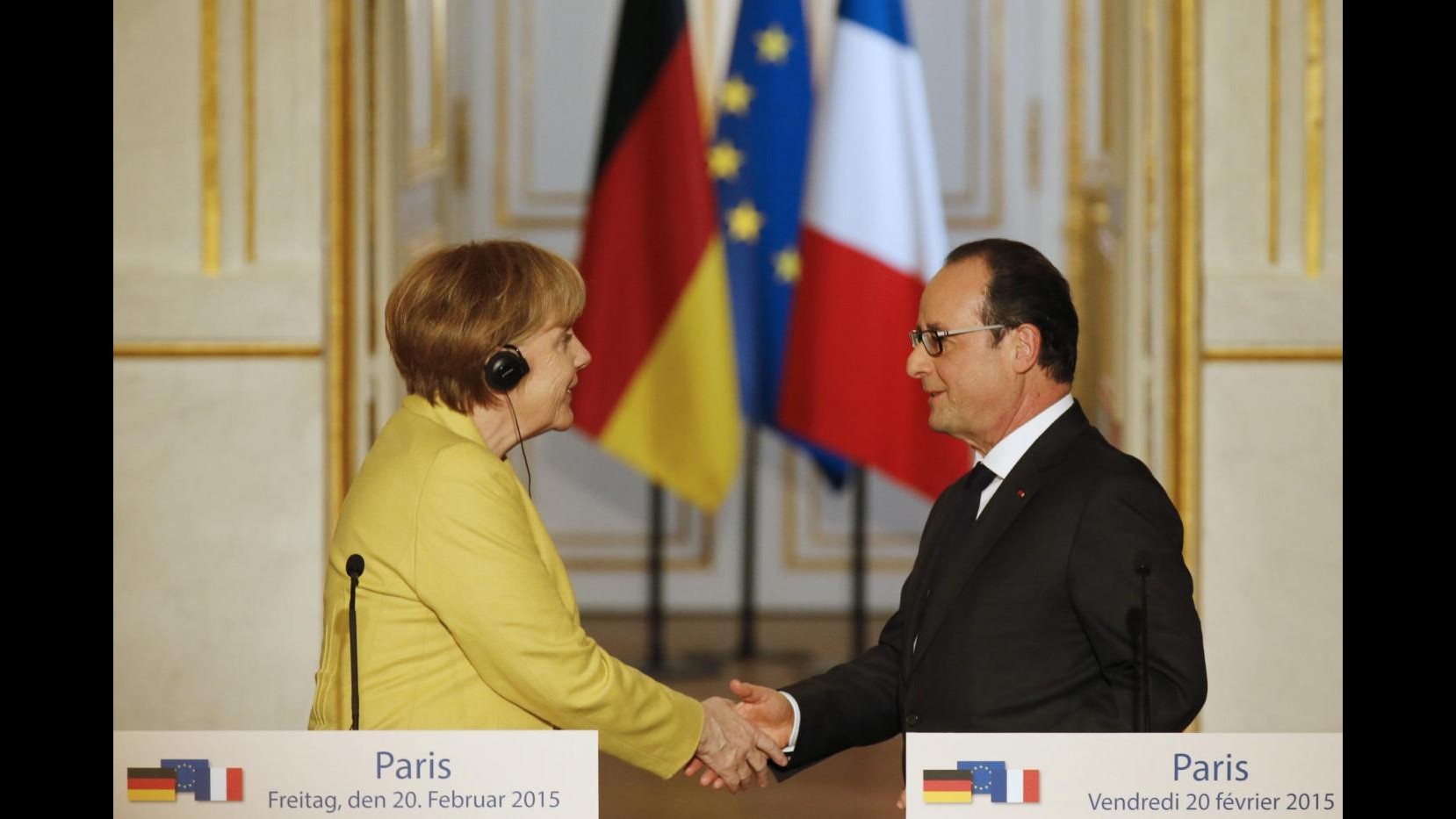 Francia, Merkel: È su giusta strada, intenso processo di riforme