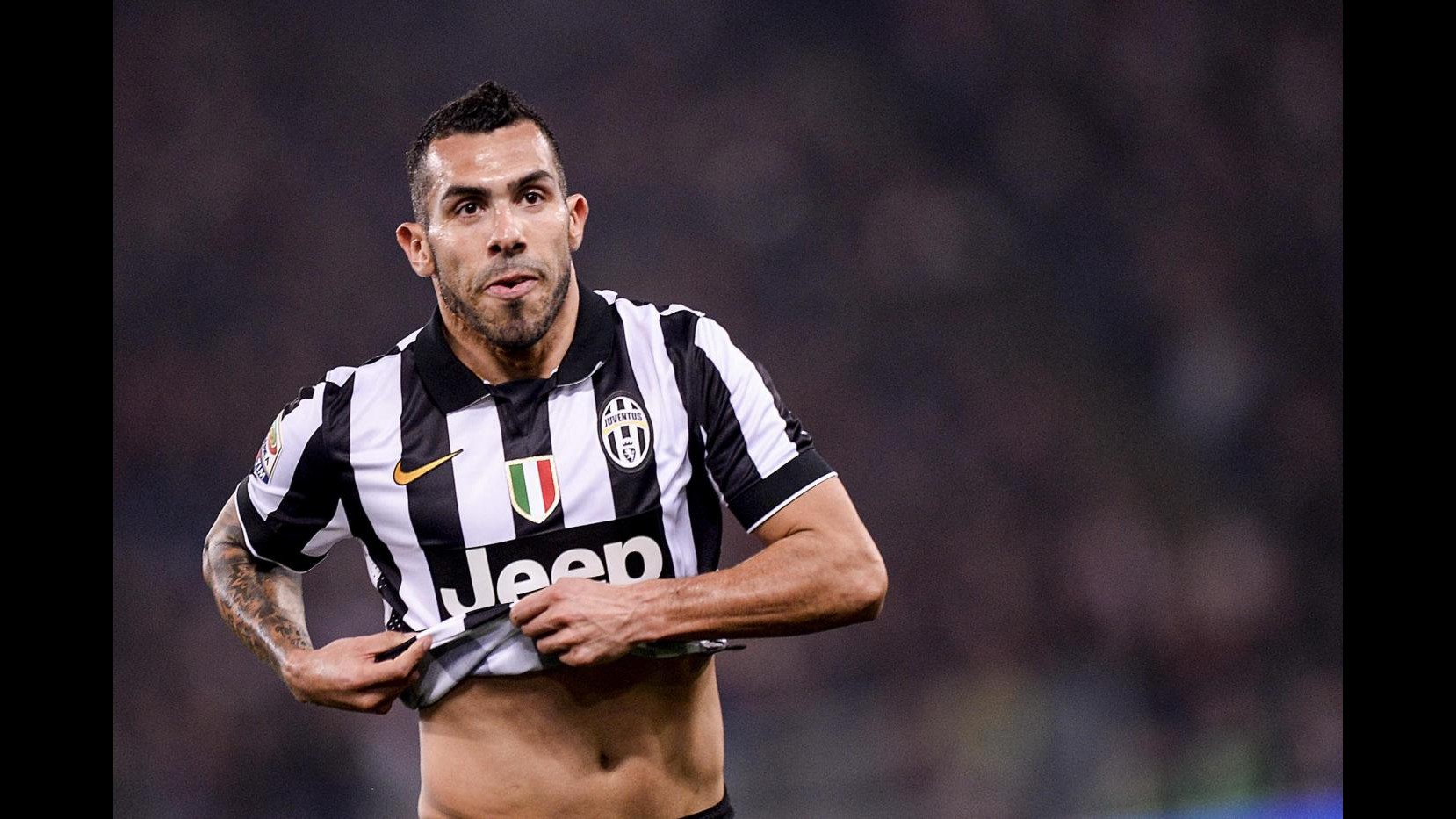 Tevez: Regalato alla Roma ultimi 20 minuti, sono arrabbiato