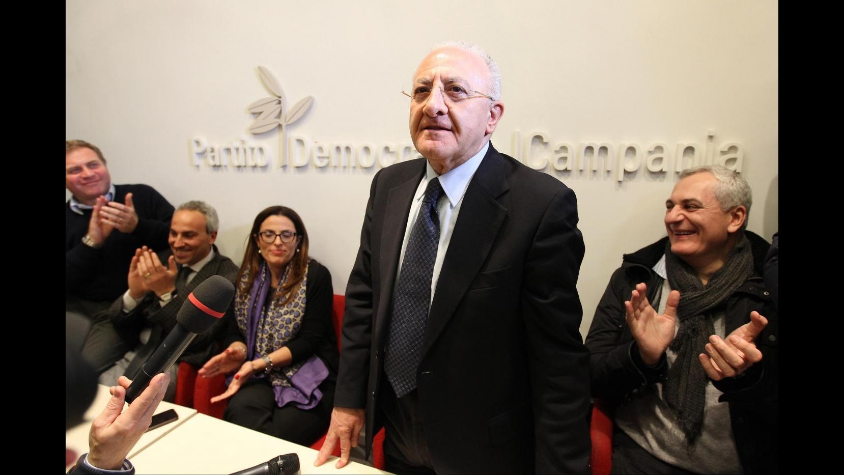 Primarie Pd in Campania, vince De Luca: Grazie ai cittadini