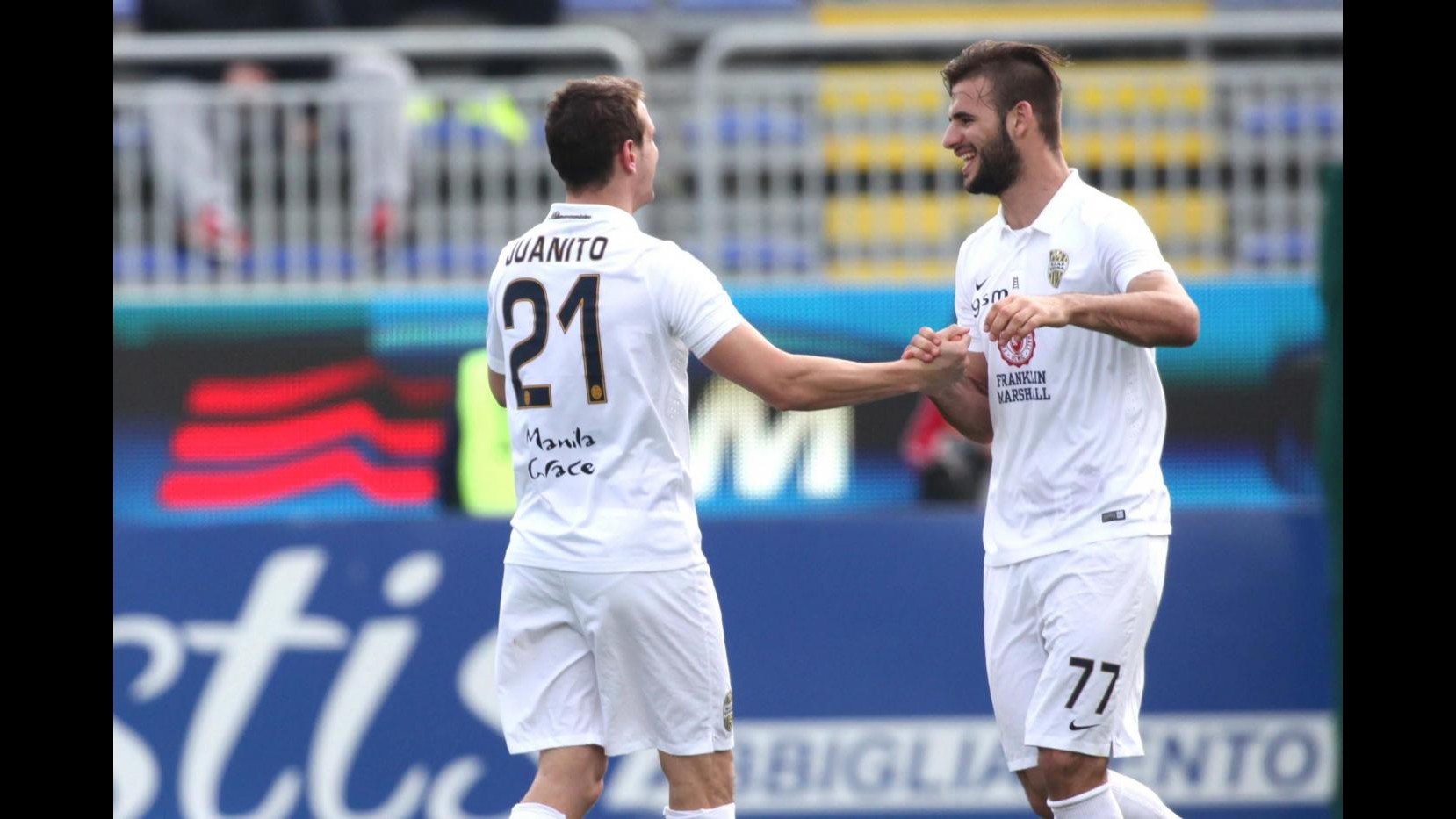 Serie A, Hellas Verona passa a Cagliari: Toni e Gomez stendono i sardi