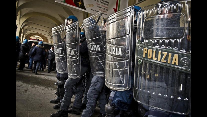Roma, sabato di fuoco: in piazza pro e contro Salvini