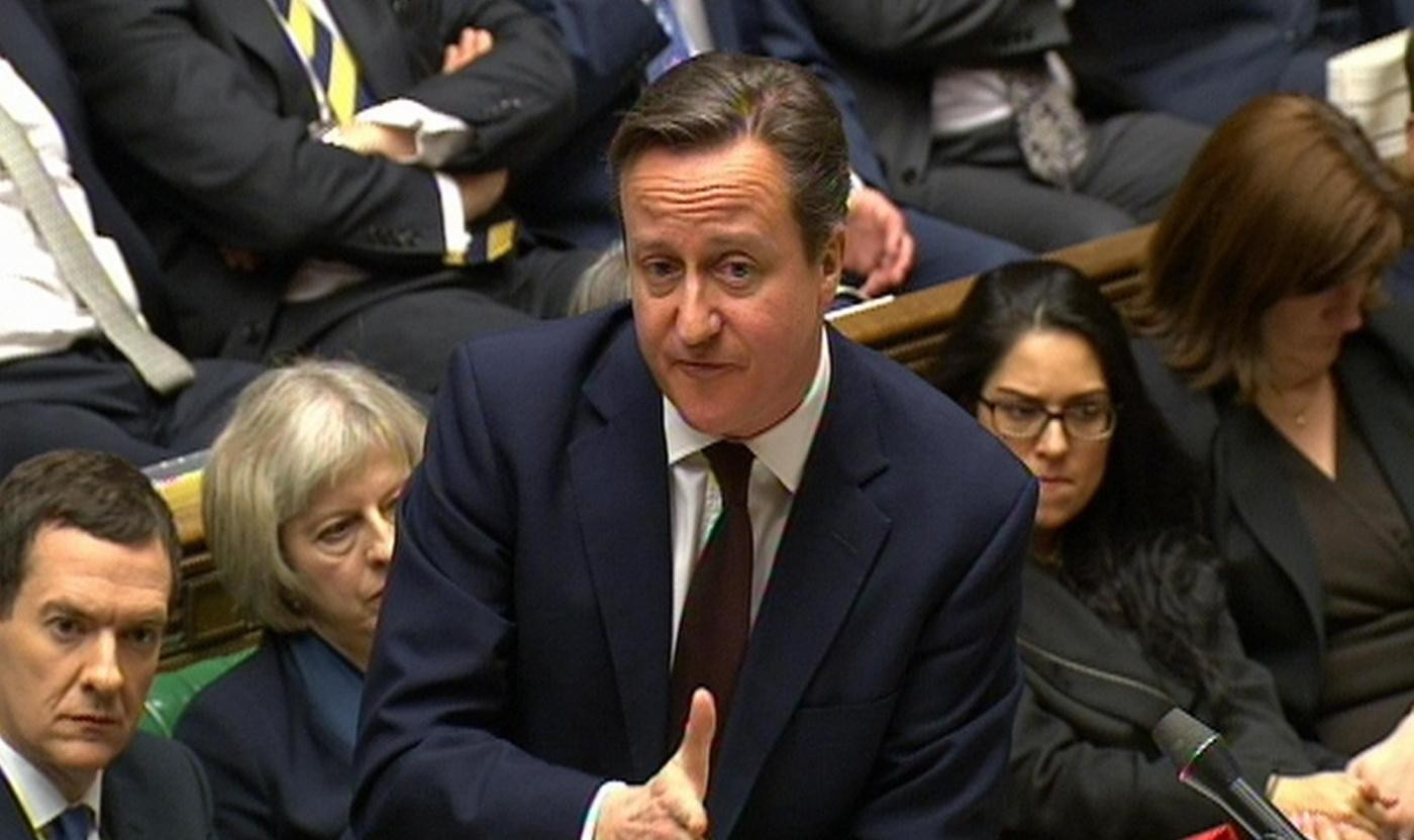 Cameron difende intelligence dopo le accuse su caso Jihadi John