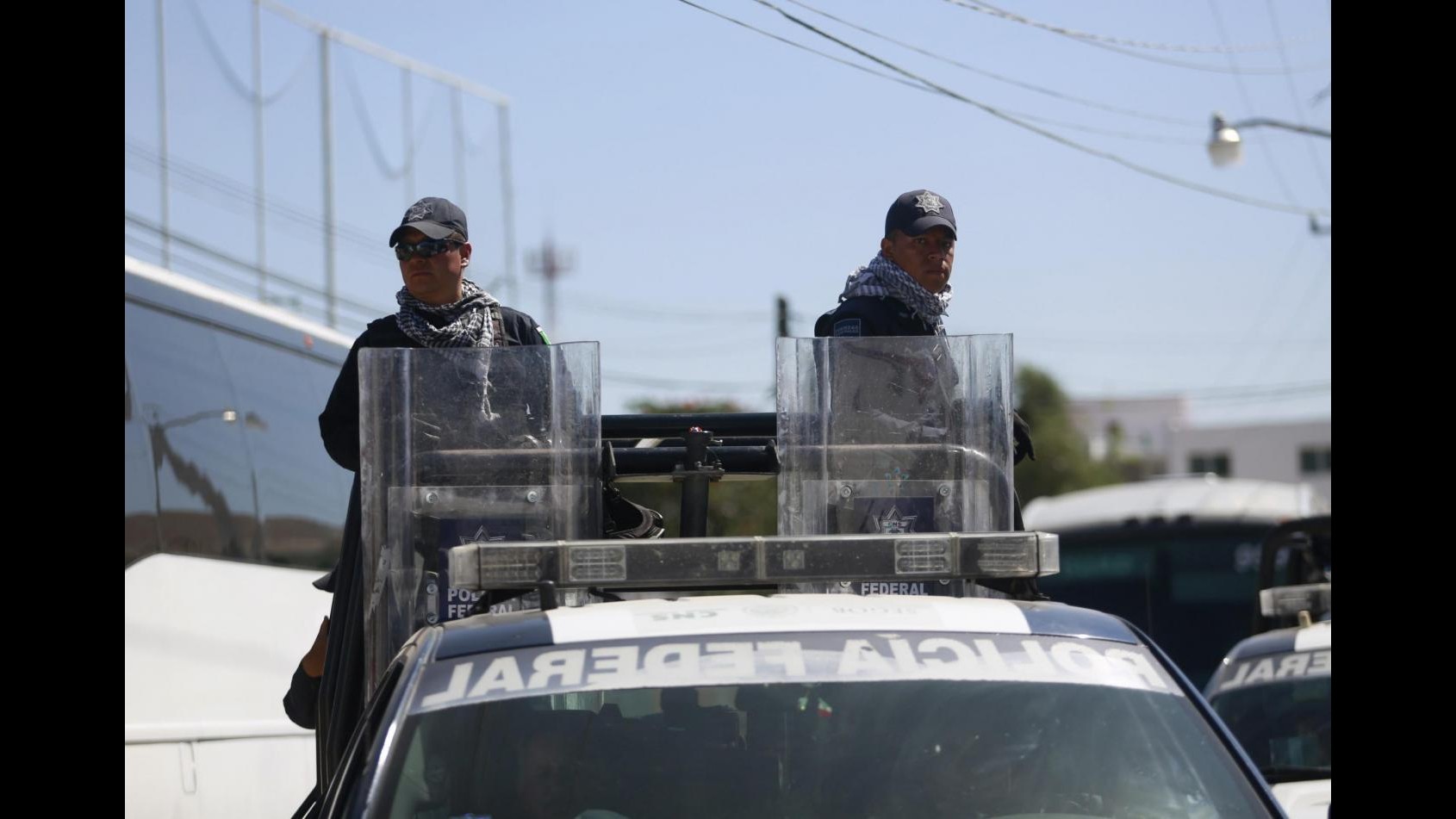 Messico, insegnanti: In proteste Acapulco 12 scomparsi, 4 stuprate da polizia