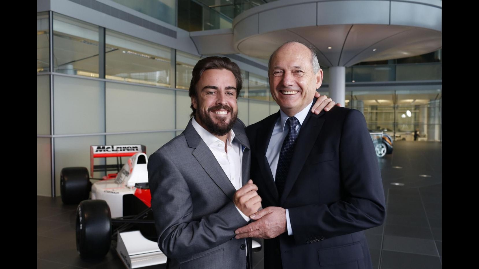 F1, Dennis: Incidente Alonso? Non ha subito scossa, per Gp Australia decidono medici
