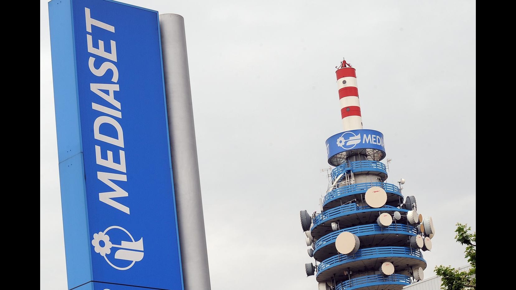 Rai Way, governo: Ok offerta Mediaset, ma 51% resta pubblico