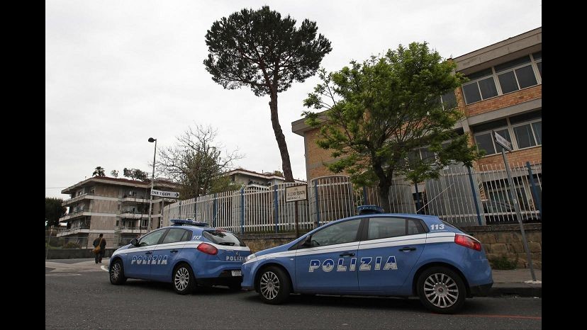 Reggio Calabria, rapine a farmacie e uffici postali: 10 arresti
