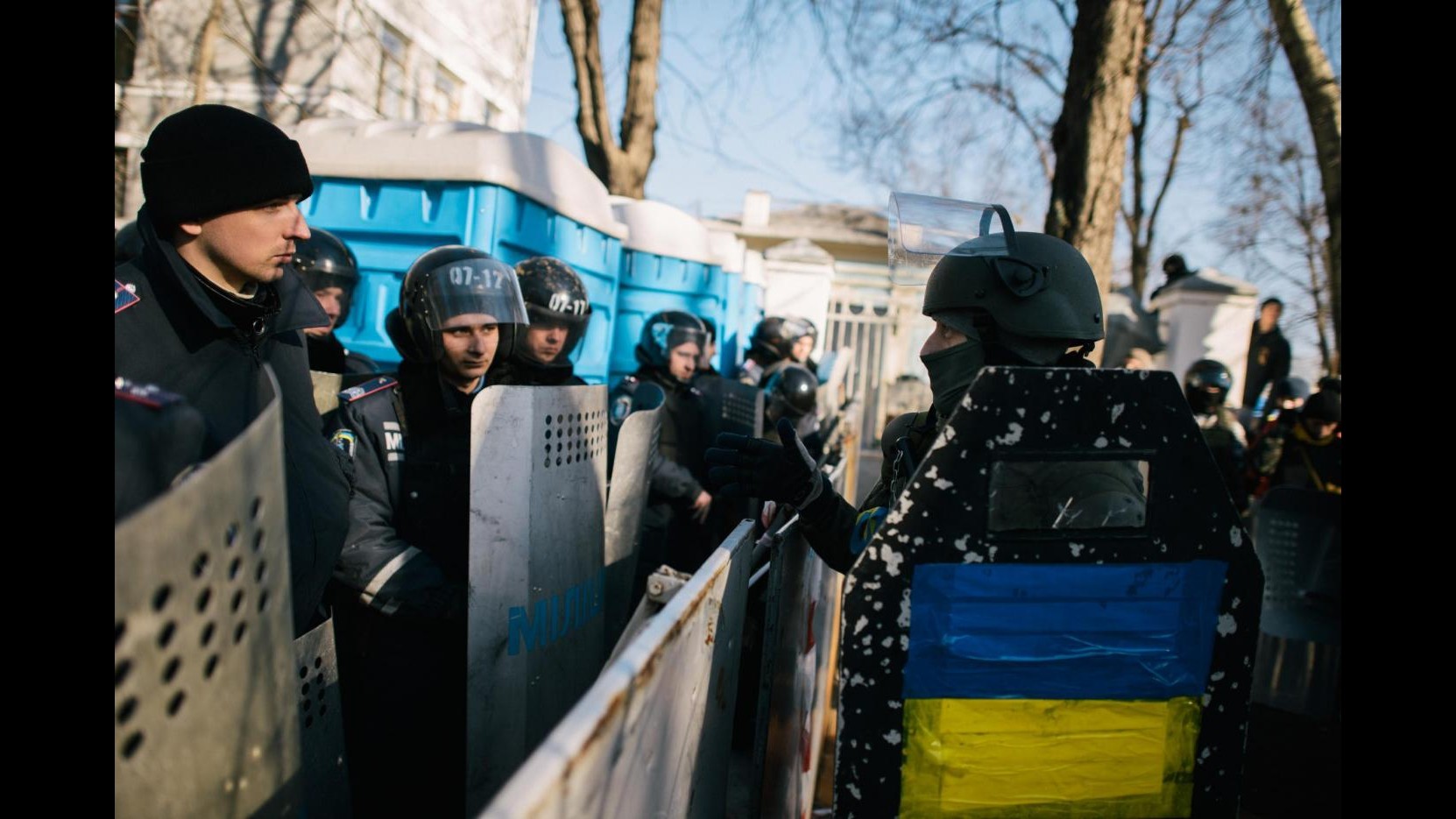 Ucraina, 2 funzionari arrestati in diretta tv per corruzione