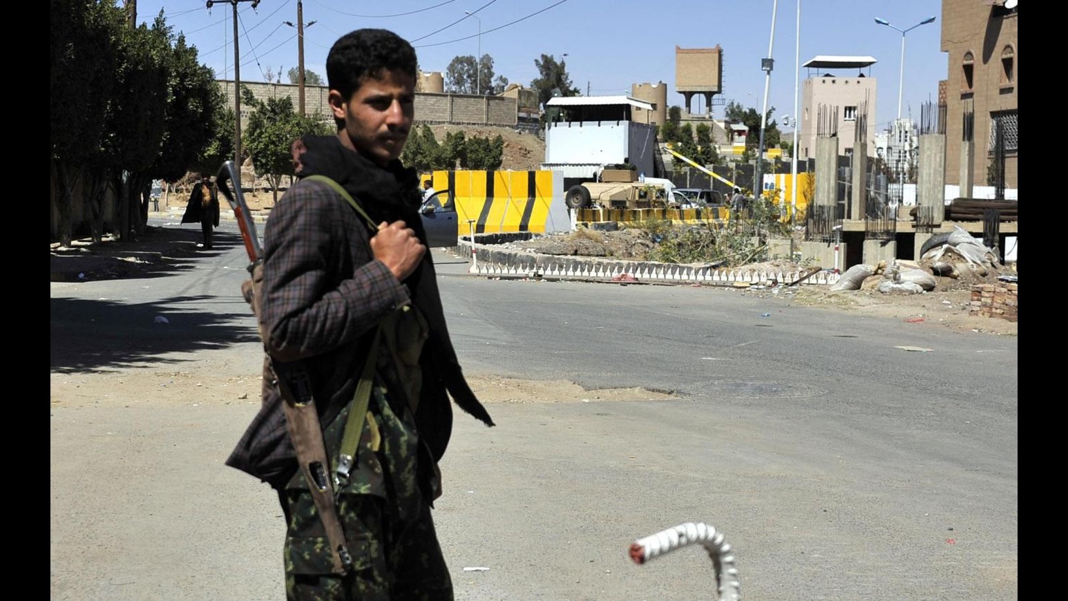 Yemen, forze houthi conquistano base militare a nord di Aden
