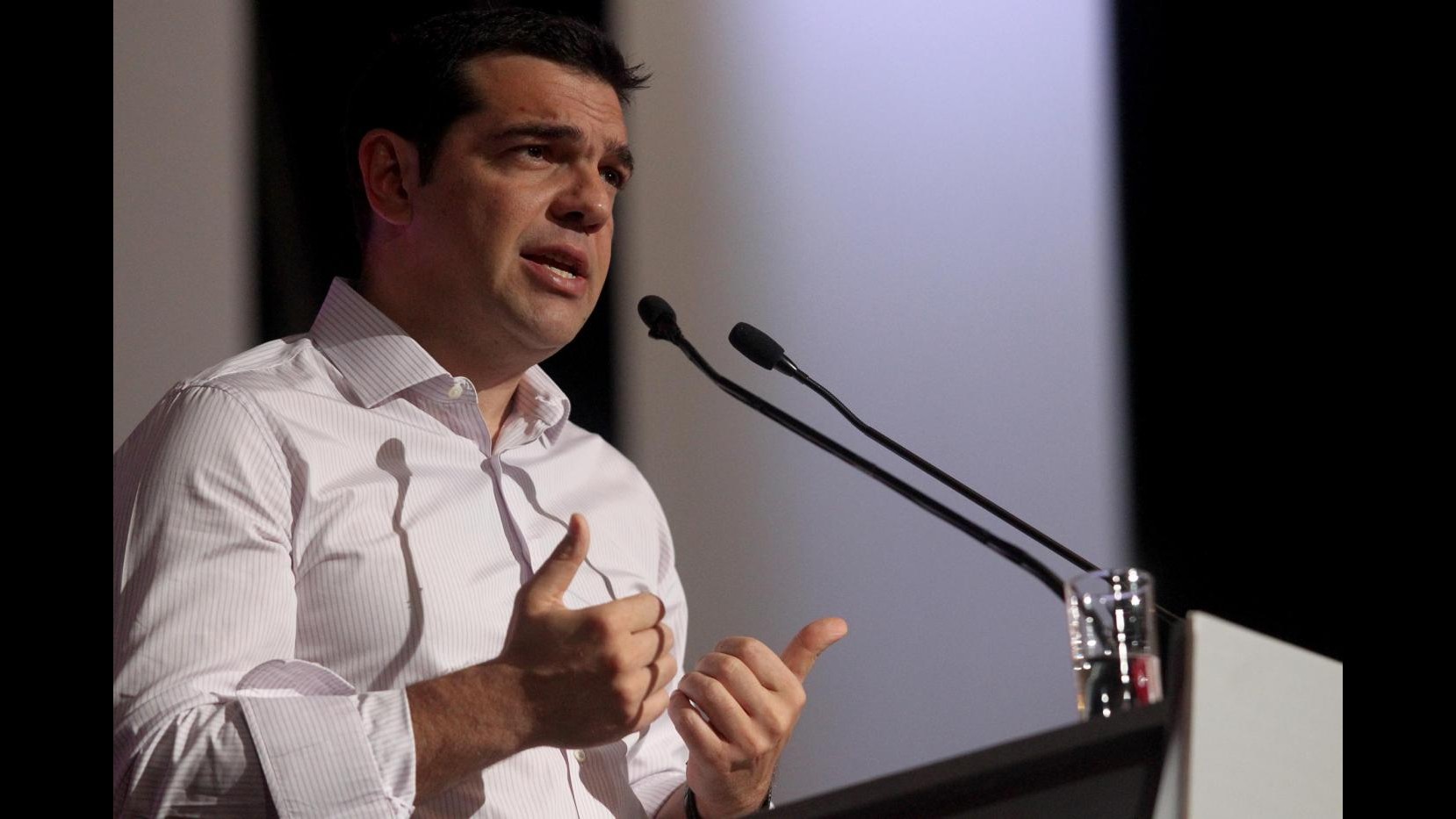 Premier Tsipras: Le strutture greche sono incapaci di accogliere i profughi