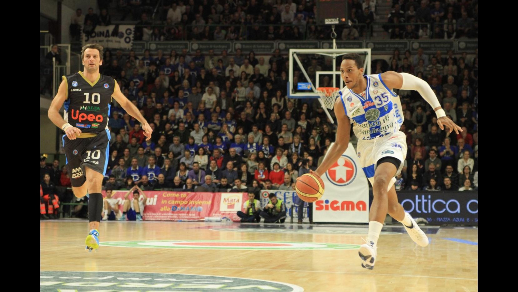 Basket, Serie A: Sassari e Brindisi vincono a fatica, Roma ok con Pistoia
