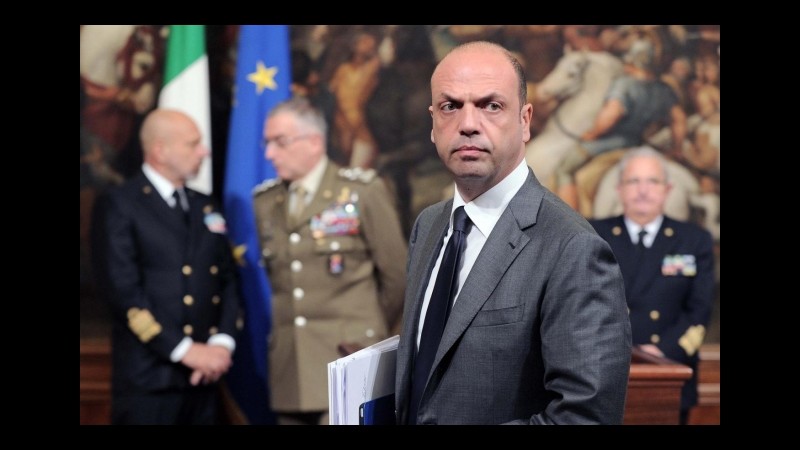 Mafia Capitale, Renzi: Alfano presenterà relazione il 27 agosto