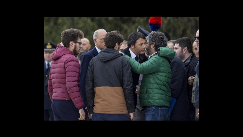 Renzi accoglie salme vittime Tunisi. Lunedì i funerali a Torino