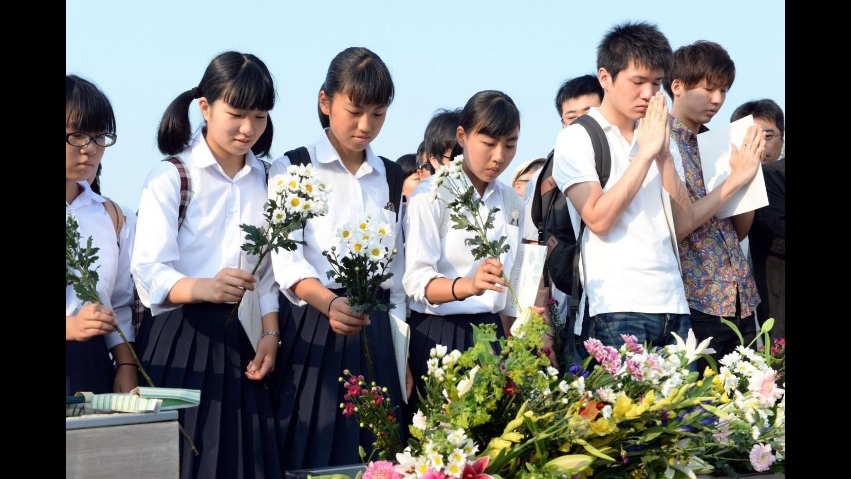 Hiroshima, 70 anni fa la bomba nucleare Abe: Risoluzione Onu contro proliferazione