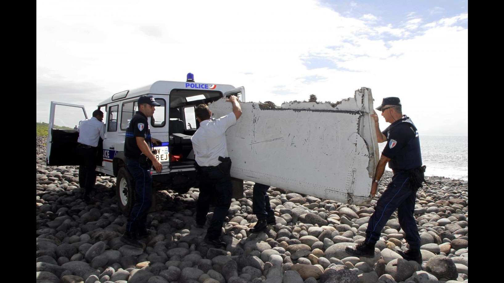 Aereo disperso, Francia: Forte possibilità che il rottame sia del volo MH370