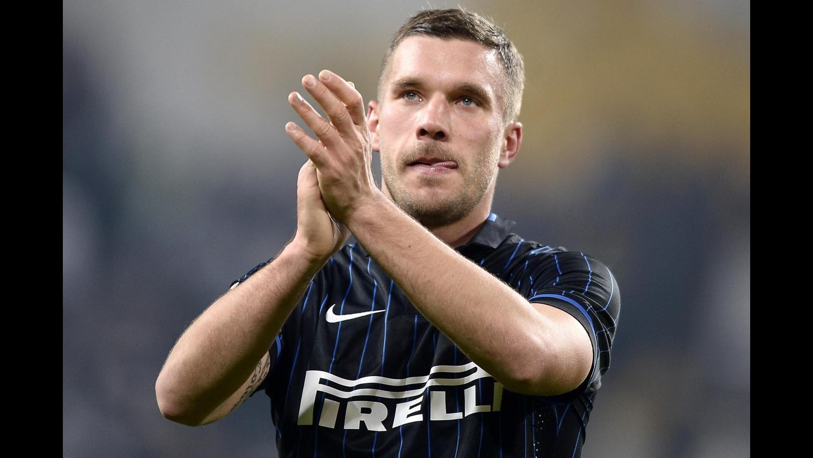 Calcio,Podolski:Fuori da Europa ma Inter continua a lavorare testa alta