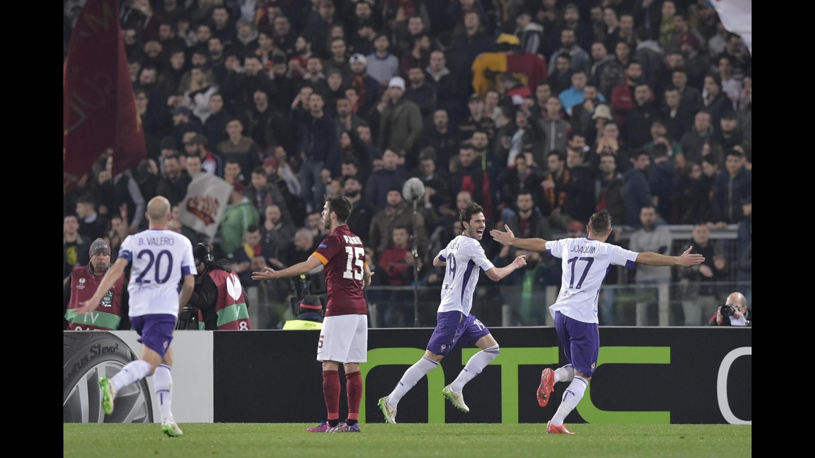 Europa League, crollo Roma: Fiorentina vince 3-0 all’Olimpico a vola ai quarti