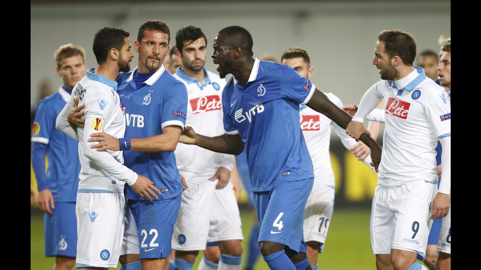 Europa League, Napoli ai quarti 26 anni dopo: in casa della Dinamo Mosca basta lo 0-0