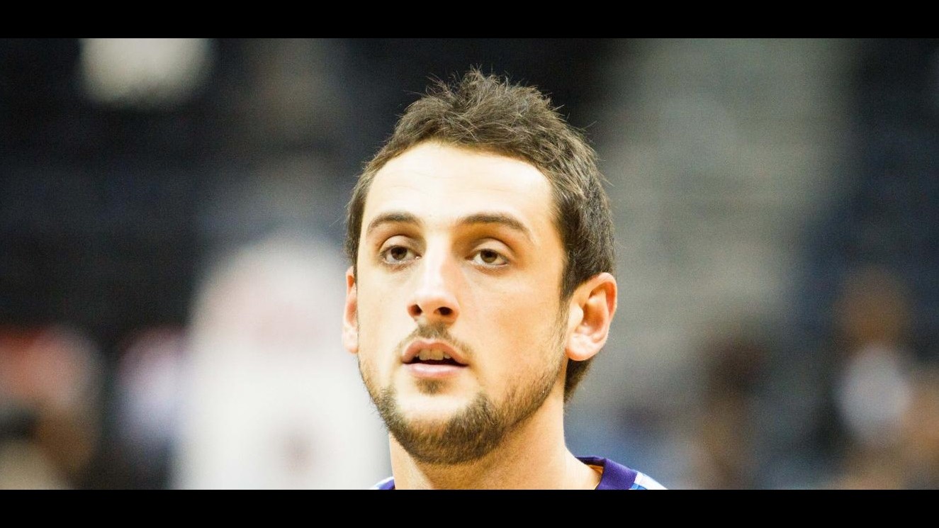 Nba: riscatto per San Antonio, 11 punti Belinelli. Golden State batte Atlanta