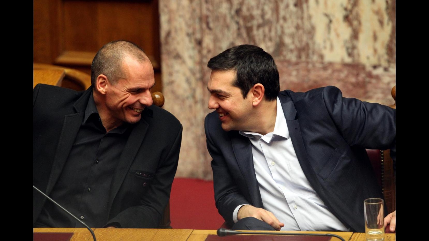 Grecia, ok Parlamento a legge contro crisi umanitaria