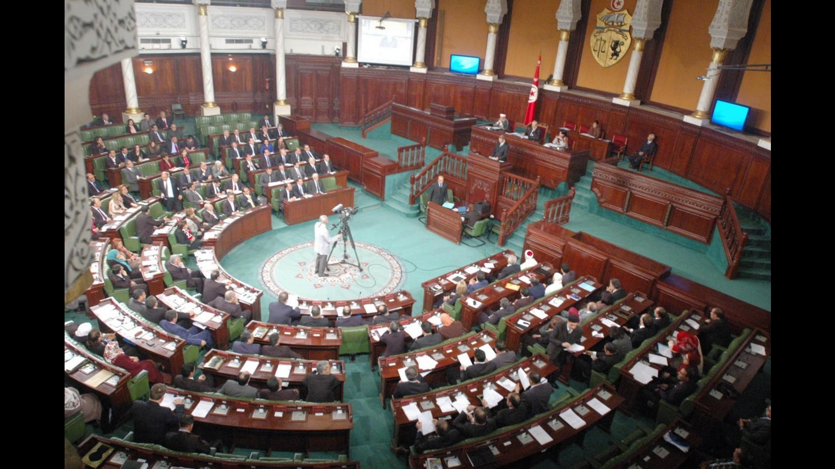 Tunisia, attacco al museo vicino Parlamento: 8 morti, coinvolti italiani