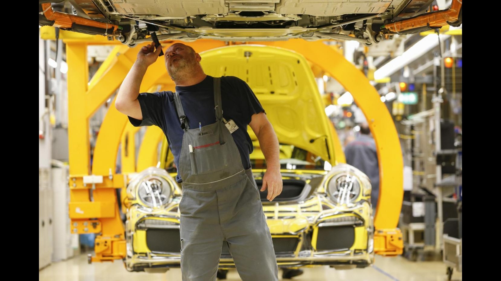 Auto, mercato in Europa +7,3% a febbraio, vendite Fca +11,2%