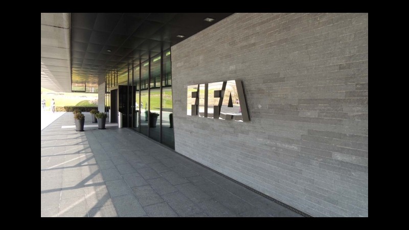 Calcio, Abete: Platini persona giusta per presidenza della Fifa