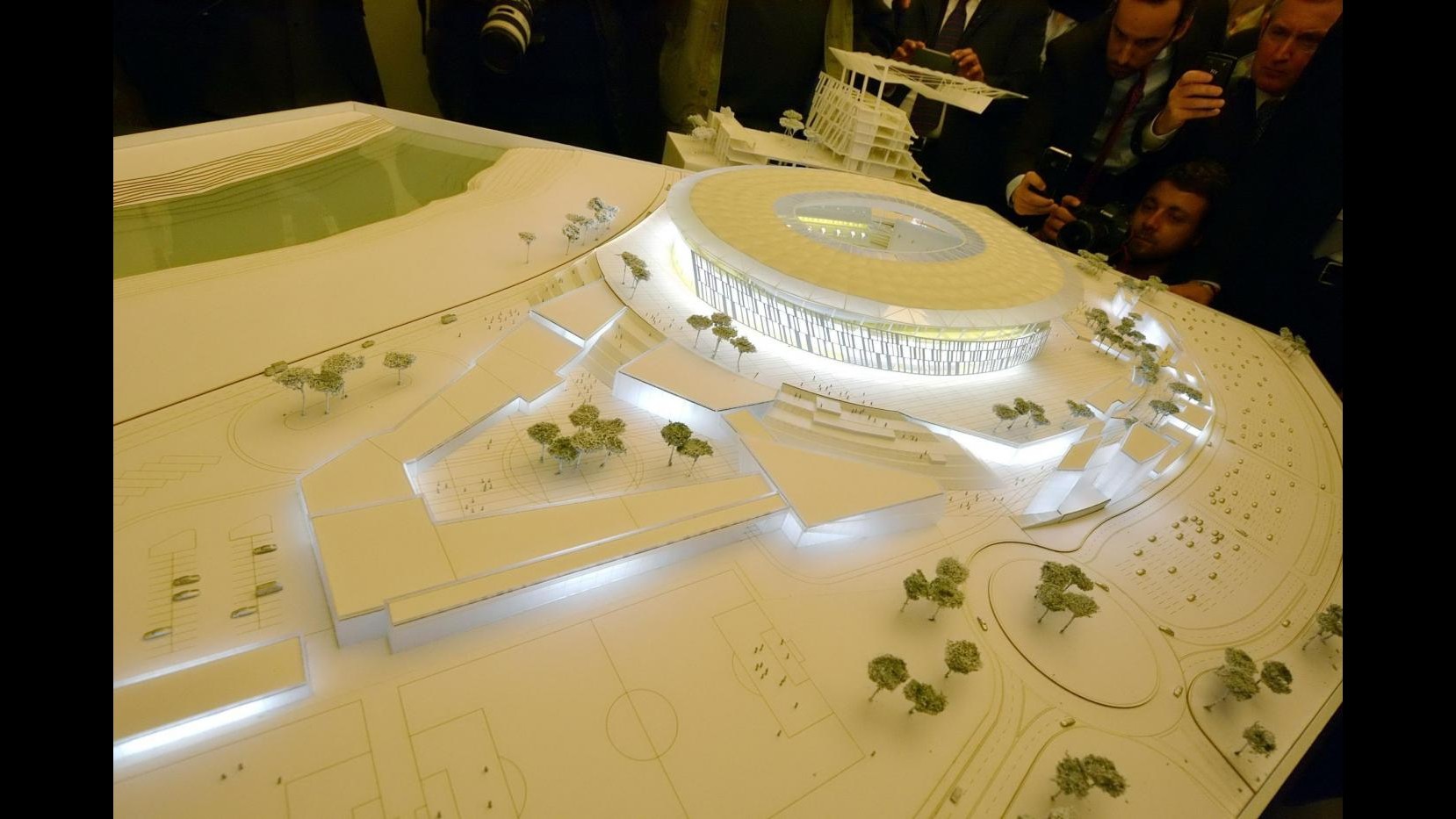 Calcio, Roma mostra immagini nuovo stadio. Pallotta: Siamo entusiasti