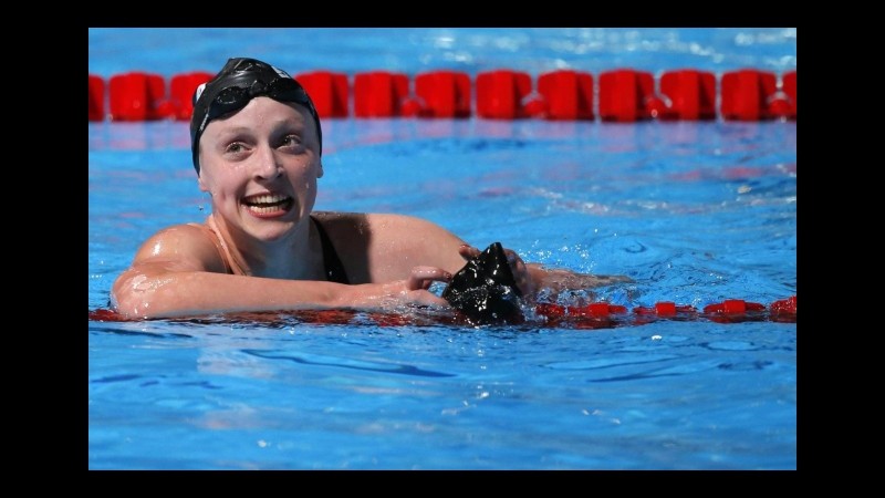 Nuoto, Katie Ledecky da record nei 1500 stile libero