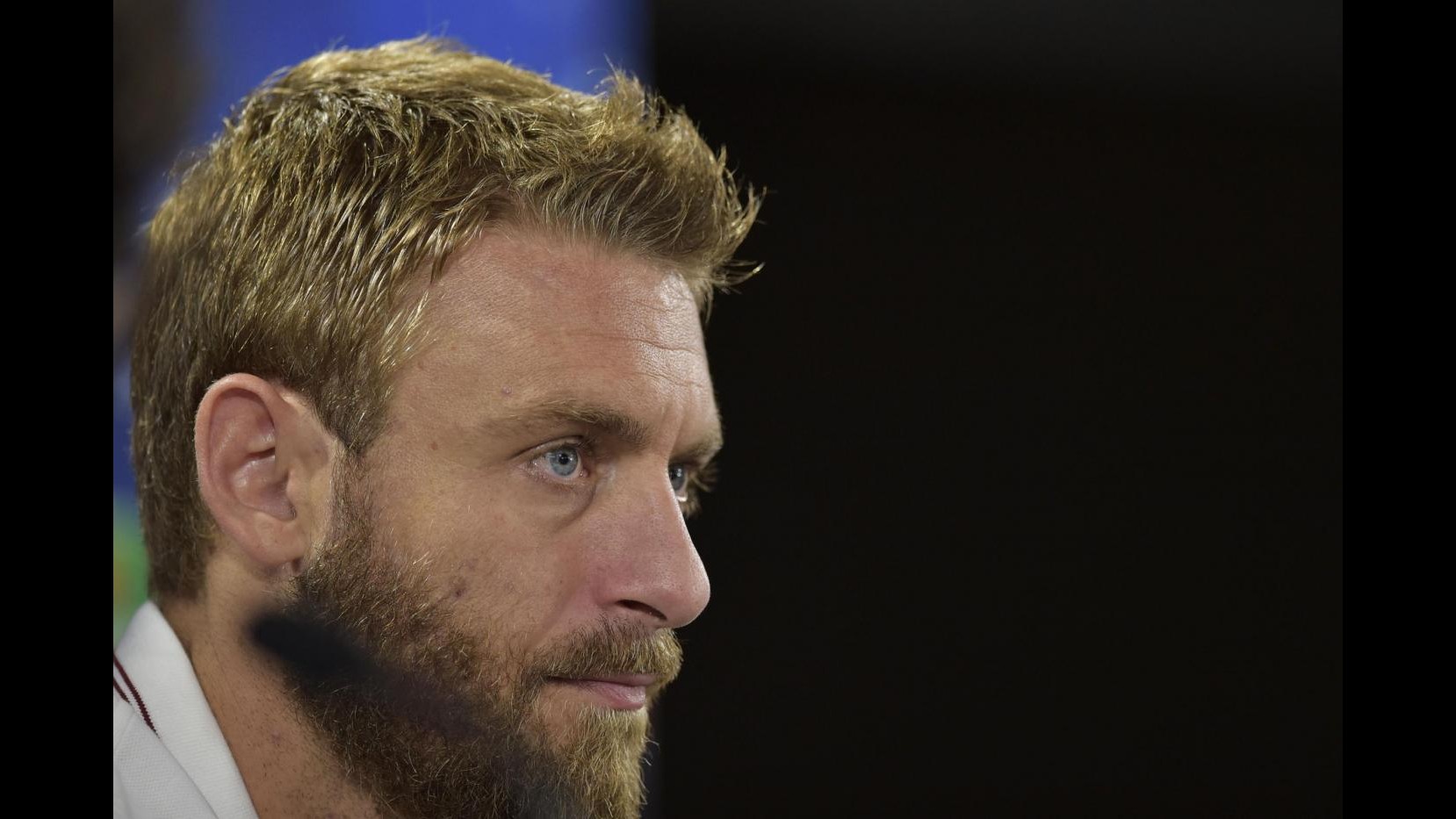 Calcio, Roma: no lesioni per Manolas, distorsione caviglia per De Rossi