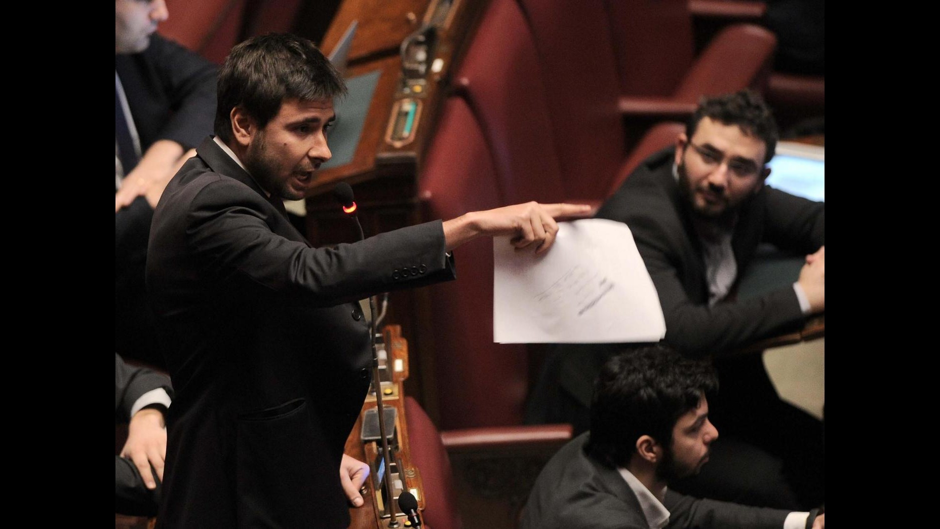 Di Battista (M5S): Nazismo nordeuropeo ci sta distruggendo