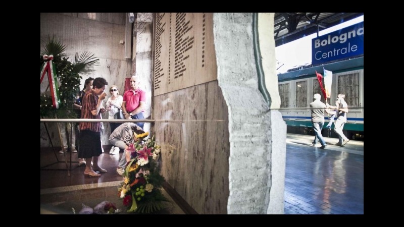 35 anni fa la strage alla stazione di Bologna.  Mattarella: Angoli bui, emerga la verità