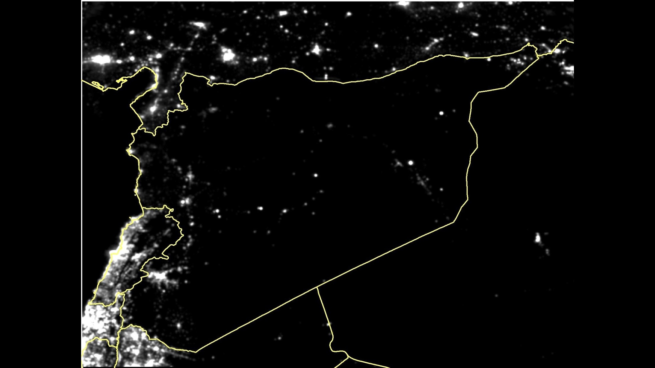 Siria, dopo 4 anni di conflitto 83% delle luci si è spento