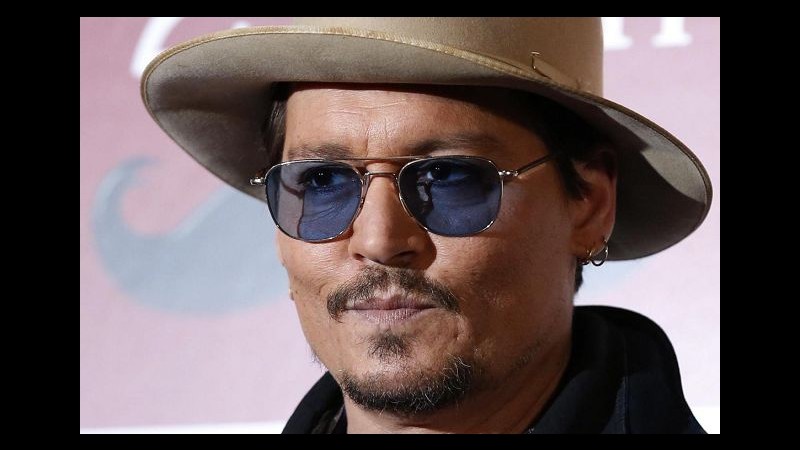 ‘Pirati dei Caraibi 5’, Johnny Depp si rompe polso in Australia