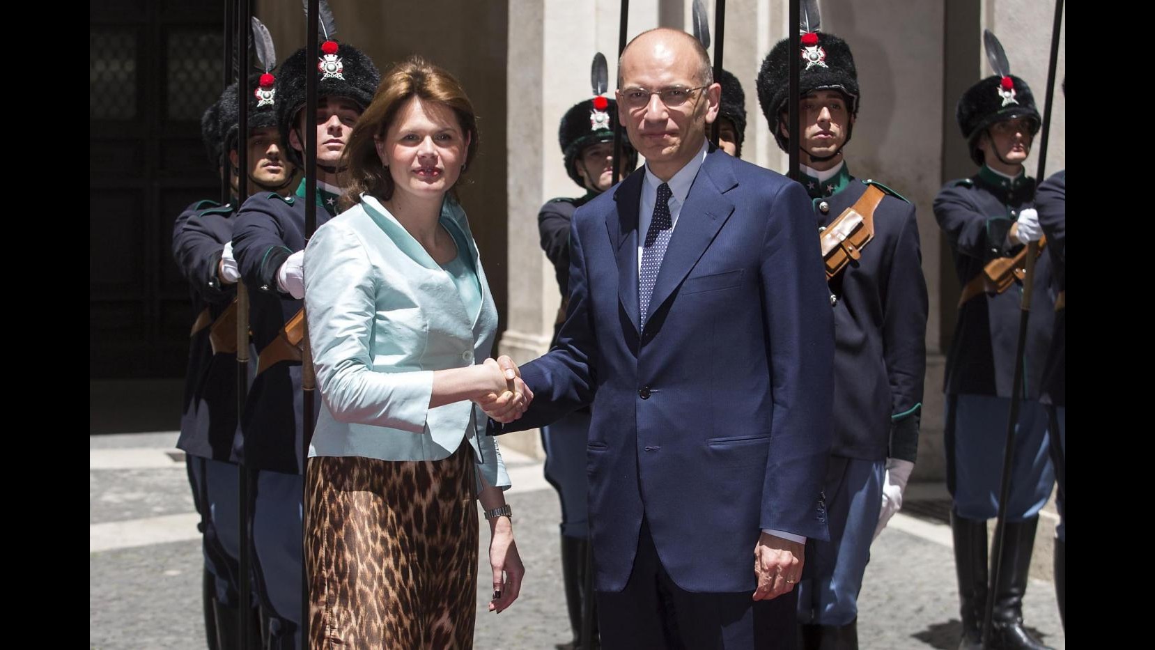Perquisita casa di ex premier Slovenia Bratusek: sospetto abuso potere